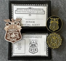 FBI - vintage KID’S JUNIOR SPECIAL AGENT  b, wallet & cred set + p & coin picture
