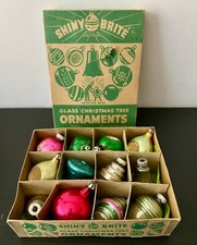 Random Lot 12 ~ Vintage Christmas Glass Ornaments in Shiny Brite Box Poland USA picture