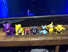 Pokemon figure lot picture