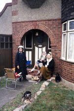 Joan Carpenter Elaine Schreyeck Anna Dryhurst the set of Hope Glor- Old Photo picture