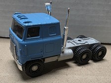 Ertl Toys International Transtar II Cabover Diecast 1/64 Scale picture