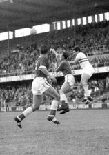 Welsh goalkeeper Jack Kelsey fists a cross ball Hungarian stri- 1958 Old Photo picture