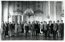 Schloss Schonbrunn Castle Family Posing Vienna Austria Chrome Vintage Postcard picture