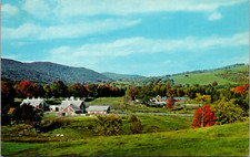 Holiday Hills YMCA Pawling New York Postcard picture