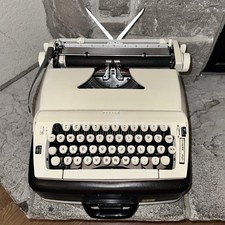 Near Mint Working Sears Tower Citation USA Made Vintage Manual Typewriter + Case picture
