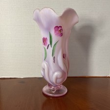 Fenton Tulip Delight on Rosemilk Opalescent Glass Swung/Handkerchief Vase**2005 picture