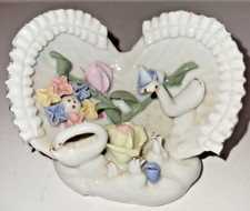 Swans & Flowers In Open Clamshell Porcelain Ceramic Figurine 2.5