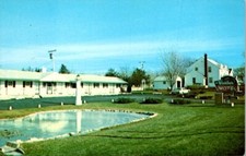 Vintage Postcard View of the Winsther Motel Highway 30 DeWitt Iowa IA      12761 picture