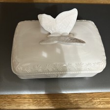 VINTAGE ~ JEANETTE ~ SHELL PINK MILK GLASS FOOTED BUTTERFLY CIGARETTE BOX & LID picture