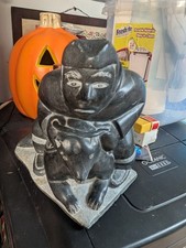 Carved Canadian Inuit Figure Eskimo Art Figure BLACK STONE HEAVY / SOAPSTONE picture