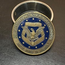 Congressional Medal of Honor Foundation Challenge Coin Valor Token Military HTF picture