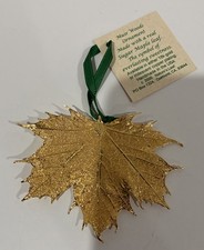 Muir Woods Real Sugar Maple Leaf Ornament Gold Plated Nature’s Leaf 2000 picture