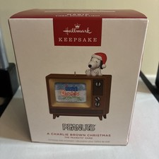 Hallmark 2026 Peanuts A CHARLIE BROWN CHRISTMAS Magic Ornament NEW picture