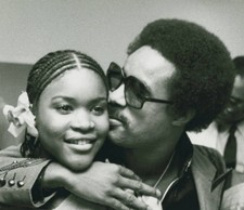Musician Stevie Wonder sister at 10th NAACP Image Awards April 24 - Old Photo 3 picture