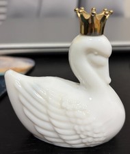Vintage Avon White Milk Glass Swan w Gold Crown / Topaze Cologne still inside picture
