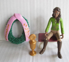 Schleich Sarah Horse Ridder Figure Winners Wreath Bench Accessories picture