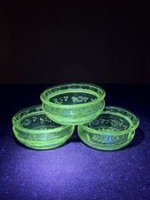 Vintage Clear Glass Drink Coasters Set 3 Enamel Flower Starburst Base 365nm UV picture