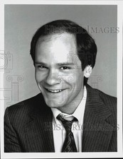 1982 Press Photo Ethan Phillips stars on 