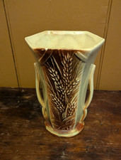 McCoy Pottery Wheat Flower Vase Planter 8 1/4