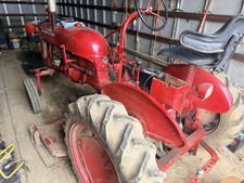 1953 Farmall Cub International picture