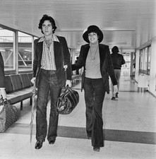 American actress singer Liza Minnelli partner Desi Arnaz Jr at Hea- Old Photo picture