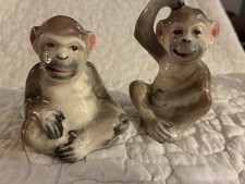 VTG Napco Japan Ceramic Chimpanzee Salt n Pepper Shakers Kitsch MCM W/stoppers picture