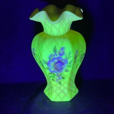 Fenton Burmese Pink Yellow Vase Adoration Rose Bill Fenton Memorial 2003 Uranium picture