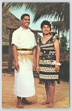 Laie Hawaii~Polynesian Cultural Center~2 Tongan Villagers~Dancing Attire~Vtg PC picture