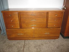 ATOMIC  Mid Century Modern DREW FURNITURE Walnut Low Dresser Original Finish picture