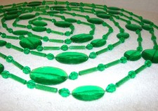Vintage MCM 70's Acrylic Green Faceted Oval Strand Christmas Tree Garland 20 Ft. picture