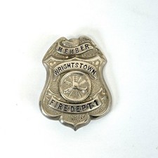 OBSOLETE VTG Wrightstown NJ Fire Department Member Mini Badge Pin picture