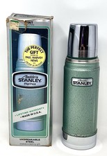 Vintage USA Made Aladdin Stanley Thermos Green Pint  A-943C New Original Box picture