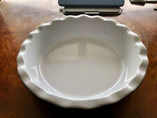 Emile Henry France 10 Inch Ruffled Pie Dish - Pre-owned picture