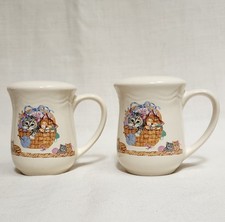 Vintage Purrfect Friends Tienshan Stoneware Cat & Yarn Salt and Pepper Shakers picture