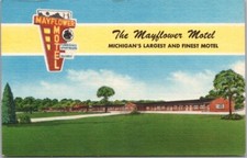 c1950s Detroit, Michigan Postcard THE MAYFLOWER MOTEL Highway 24 Linen Unused picture