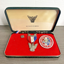 BSA Eagle Scout  Medal Pin Patch & Case  (Patch Type 9) (medal Type 5) picture