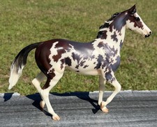Breyer BreyerFest 2018 Special Run By A Nose Lonesome Glory picture