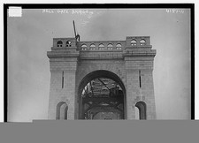 Photo:Hell Gate Bridge Arch Tower New York 1915-1920 picture