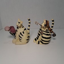 Williraye Studio “Bashful Love Cat” AND 