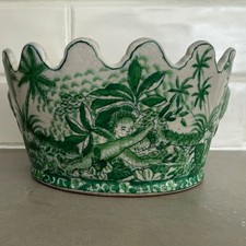 YONG SHENG TANG ZHI  Green Chinoiserie Planter Scalloped Hand Painted 6 3/4” picture