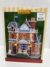 Lemax East Street Police Station Retired Caddington Village Christmas 2008 picture