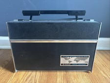 VTG Zenith Trans Oceanic RD7000Y 11 Band Transistor Radio w/ Logs - Working picture