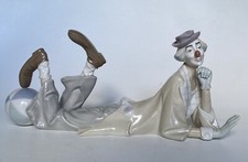 Lladro 4618 CLOWN w/beach ball reclining laying, retired 2019 - 15