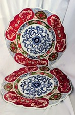 Two Vintage Red, White and Blue Asian Chinoiserie Floral Decorative Plates 10