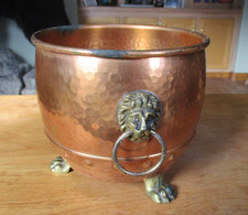 VTG Peerage England Lion Handled & Footed Copper & Brass Pot / Planter picture
