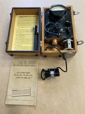 Vintage WW2 USAAF Fluxmeter (Gauss meter) with TM 11-2559 manual picture