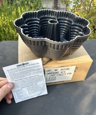 NEW - Nordic Ware Fiesta Party Pan Bundt Pan Heavy Cast Aluminum Nonstick USA picture