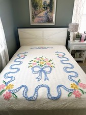 *Vibrant Bouquet* Vintage Floral & Bow Chenille Bedspread~88x100~EUC picture