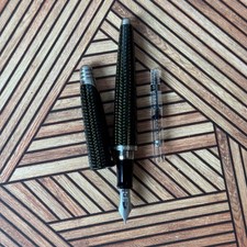 Alfred Dunhill AD2000 Carbon Fiber Fountain Pen 18K M Nib + CON-40 Converter picture