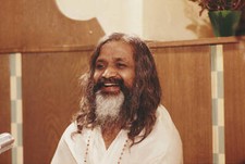 Maharishi Mahesh Yogi 1967 OLD PHOTO picture